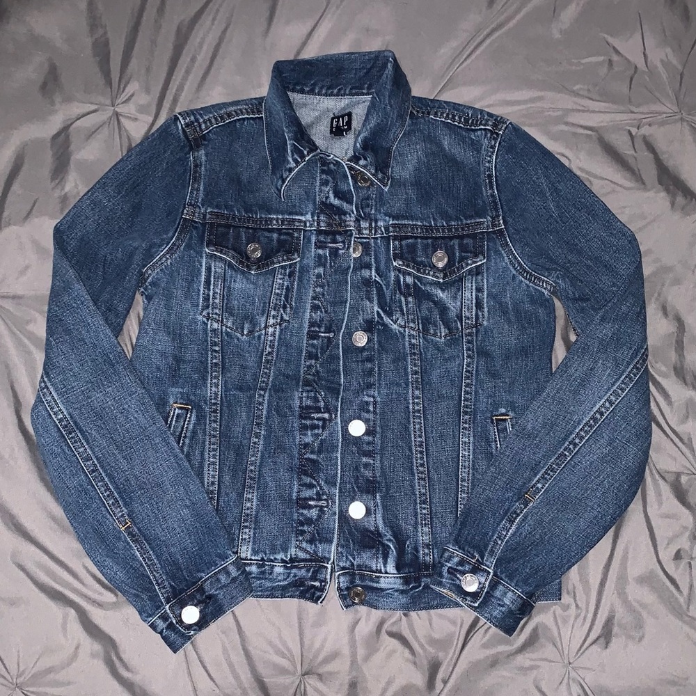 Oversized denim jacket